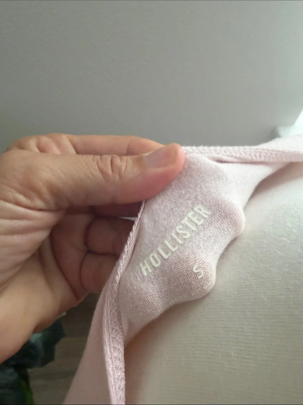 Hollister Pale Pink Knot-Front Short Sleeve Tee
